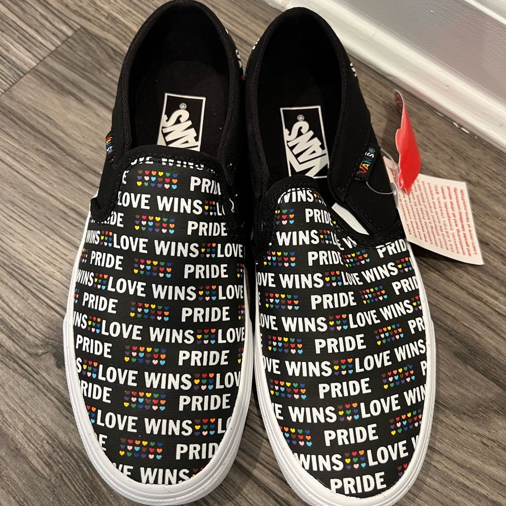 VANS Womens Asher Pride Black Slip On Sneakers Size 7 NIB